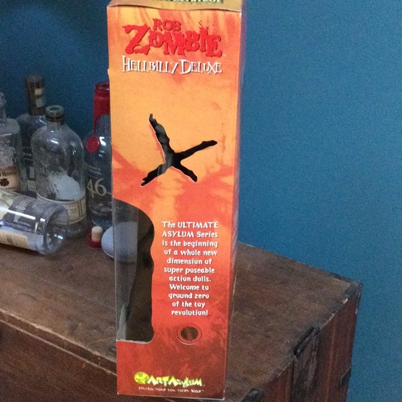 RARE Rob Zombie Rare 18" Art Asylum Action Figure Hellbilly Deluxe plays Dragula - Picture 6 of 7